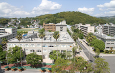 理学部建物写真